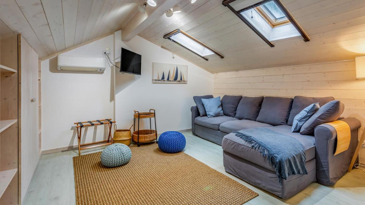 Glamorous 1 Bdr Duplex By Lovelystay